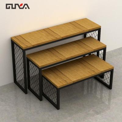 China Morden Wooden Shoe Racks Display For Retail Store for sale