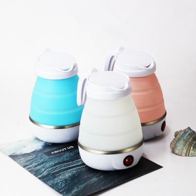 China Portable Collapsible Kettle 0.6L Collapsible Mini Folding Electric Silicone Travel Kettle for sale