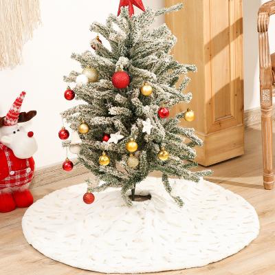 China Faux Rabbit Fur Bronzing Feather Shape Christmas Tree Skirt Ornaments Supplies Imitation Rabbit Fur Christmas Tree Apron Prepare for sale