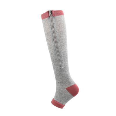 China Wholesale Compression Sports Socks Cheap Sports Socks Long Running Socks for sale