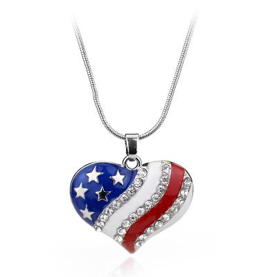 China Punk Fashion Stars Stripes Rhinestone Alloy Metal Heart US American Flag Patriotic Women Necklace Heart Necklace for sale