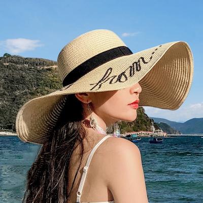 China Large Seaside Beach Straw Hat Female Sunscreen Sunshade Leisure Small Korean Vacation Outing Cool Wild Sun Hat for sale