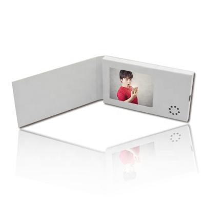 China Europe Blank Card 2.4 2.8 Inch LCD Video Greeting Card Display Digital Video Business Card for sale