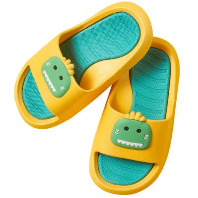 China Lightweight cute cartoon indoor slippers for kids non slip most popular bathroom slippers kids slippers for sale