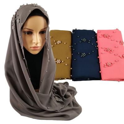 China Elegant Colorful Bubble Chiffon Plain Pearl Muslim Hijab Scarf With Pearl for sale