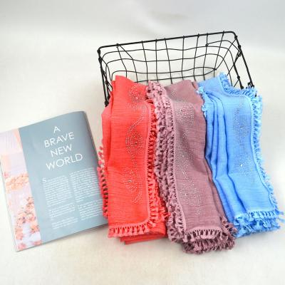 China 2021 New Fashion Style Exquisite Fashion Diamond Lace Tassel Scarf Muslim Women Pashmina Hijab for sale