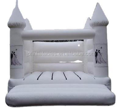 China 0.55mm PVC tarpaulin 0.55mm inflatable bouncer 2021 white wedding castle for sale, inflatable bouncer used for wedding decoration. for sale