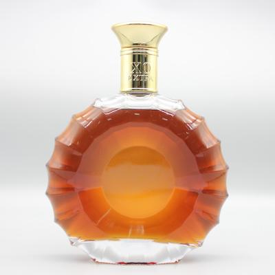 China Classic Clear Glass Beverage Brandy Bottle Whiskey Brandy Glass Bottles for sale