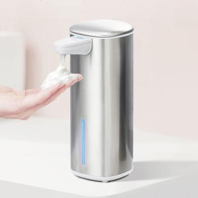 China Bomba de jabón de espuma líquida automática de baño con tecnología recargable sin contacto y diseño a prueba de agua en venta