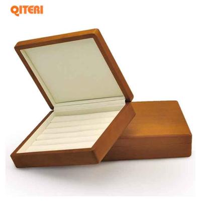 China Eco-friendly Solid Wood Ring Jewelry Box Organizer Earrings Jewelry Drawer Organizer Tray with Lid (Cream) for sale