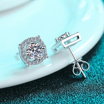 China 925 Sterling Silver 2023 Hot Selling Fashion Jewelry Women's 925 Sterling Silver Senior Moissanite Diamond Earrings for sale