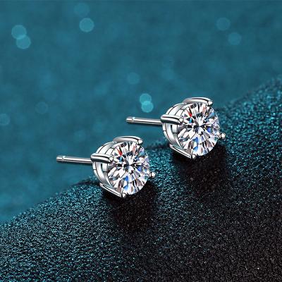 China 925 Sterling Silver Hot selling fashion accessory Mosang Diamond Four Claw Women's Earrings 925 Sterling Silver Small Earrings for sale