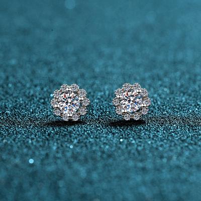 China 925 Sterling Silver Hot selling women's high-end jewelry retro Moissanite small earrings 925 sterling silver for sale