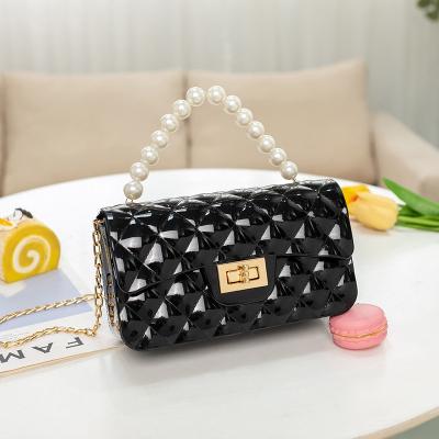 China Quilted Messenger Bag Pearl Handbag Jelly Bag Child Jelly New Beautiful Mini By Fashion Lady PVC Jelly Sling Little Girl Handbag for sale