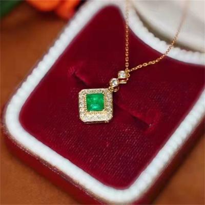 China Women's New CLASSIC Luxury Pure Emerald Necklace Jewelry Real 18k Gold Necklace for sale