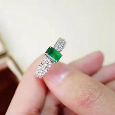 China 2022 Trendy Wholesale Fashion Natural Emerald Ring Real Gold Jewelry Pure 18k Gold Rings for sale