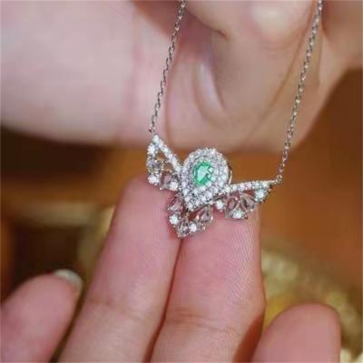 China 2022 Hot Sale Genuine Green Diamond Necklace Pure Gold Necklace 18K Jewelry for sale