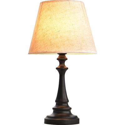 China Modern American Country Table Lamp Bedroom Table Lamp Retro Style Led Small Table Lamp for sale