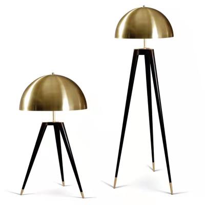 China Creative Personality Light Italian Standing Luxury Modern Simple Modern Nordic Mushroom Head Floor Lamp Living Room Table Lamp Designer for sale