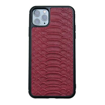 China Anti-drop Logo Wireless Charging Snake Print Custom Leather Phone Case for sale