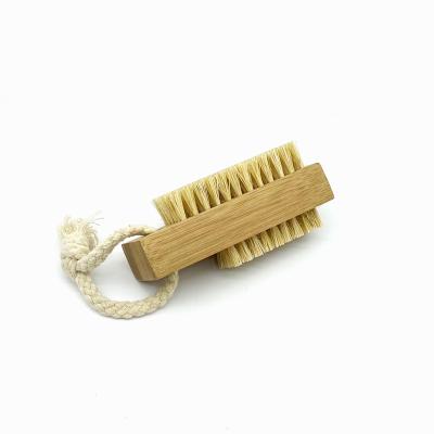 China Double Sided Natural Sisal Scrubber Eco-Friendly Private Label Nail Dust Brush Vegan Bamboo Nail Brush For Cleaning for sale