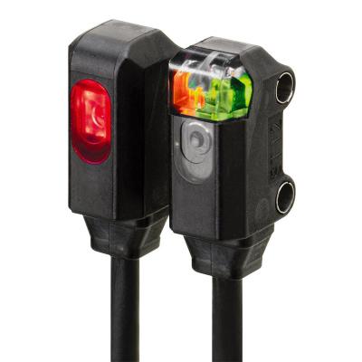 China Versatile E3T-ST11 2M Photoelectric Sensor for Various Environments à venda