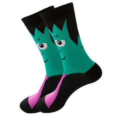 China Sporty popular product autumn and winter men's and women's fashion the new thongs Halloween skeleton alien monster medium tube socks for sale