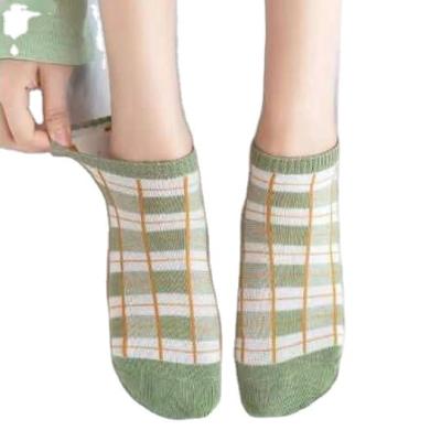 China New Autumn Cotton Green Color Block Paw Socks Funny Striped Short Socks Woman Girls Lovely Viable Cartoon Animal Sock for sale