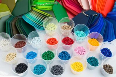 China Light Hdpe Blow Granules , Translucent Hdpe Plastic Granules for sale