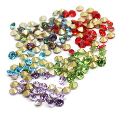 China Bags around high gloss glass rhinestones with a pointed bottom, for sale