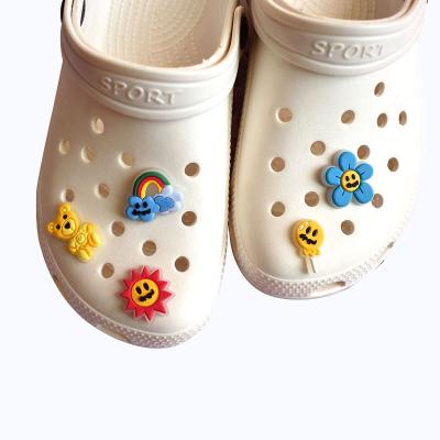 China Soft Kids Gift Clog Fashion PVC Cartoon Shoe Luminous Buckle Croc Charms Fluorescent Shoe Decoration Accessories for sale