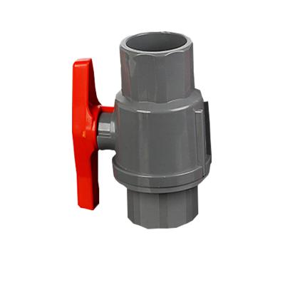 China General farm irrigation factory fittings plastic water pipe 1'/2-4 female' PVC good quality two pieces of ball valve for sale