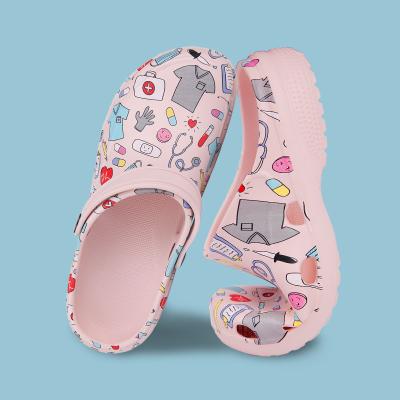 China Medical Shoe Adjustable Buckle Restraints Nurse Print Scrub Shoes Slippers Work Sandals Operating Room Men Women Hospital Lab EVA Shoes for sale