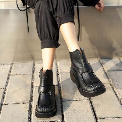 China Fashion Winter Sales Half Booties Round Warm Comfortable Women Outdoors for sale