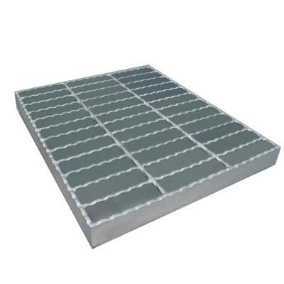 China Traditional 25x3mm Hot Dipped galvanized Deck And Dock Grate Serrated Flat Bar Steel Grating Walkway Prices for sale