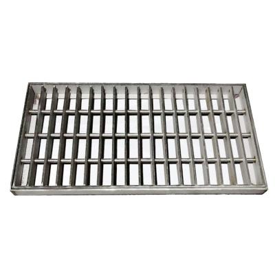 China Traditional Industrial Use Hot Dipped Galvanized Stainless Steel Drainage Serrated Steel Bar Steel Grating Cover for sale