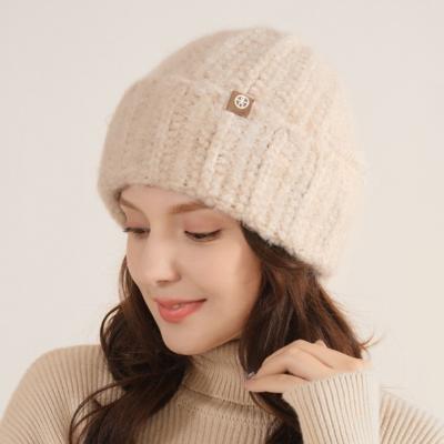 China breathable & Waterproof Beanie Hat For Men And Women , Winter Warm Fleece Striped Thick Fashionable Thermal Knit Hat for sale