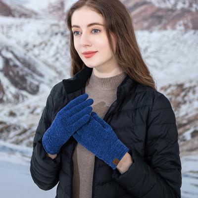 China Winter Winter Touch Screen Gloves For Men Women Chenille Warm Knit With 3 Touch Screen Fingers for sale