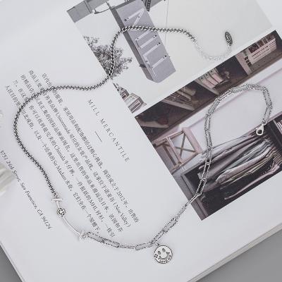 China CLASSIC 925 Sterling Silver Round Face Smiley Face Clavicle Chain Vintage Smiley Face Necklace for sale