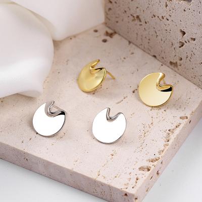 China 925 sterling silver cool earrings wholesale CLASSIC French trend style jewelry curved sequin earrings for sale