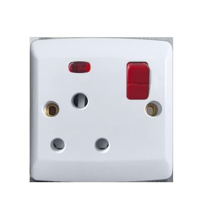 China Easy Installation VBQN 3pin Switches And On Off 32A Socket Wall Lamp Light Switch UK Standard Socket Electrical Outlet For House for sale