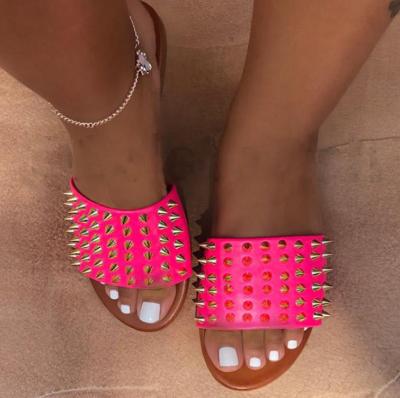 China Famale Hot New Summer Fashion Trend Amazon Sale Women Sandals PU Flat Ladies Slipper Rivet Shoes Stud Sandals Slides for sale