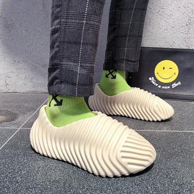 China Fashion Trend Plush Shoes Men Women Runners Slippers Male Soft Charms Yeez Warm EVA Waterproof Flat Indoor Outdoor Winter Shoes for sale