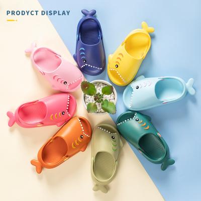 China Summer Fashion Fun Shark Slippers Baby Boy Waterproof Beach Shoes Soft Bottom Anti-Slip Sandals Kids Girls Toddler Hole Baby Shoes for sale