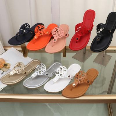 China Fashion Trend Europe American Summer Travel Brand New Plus Size Leather Outdoor Use Beach Slippers Women's Flat Shoes for sale