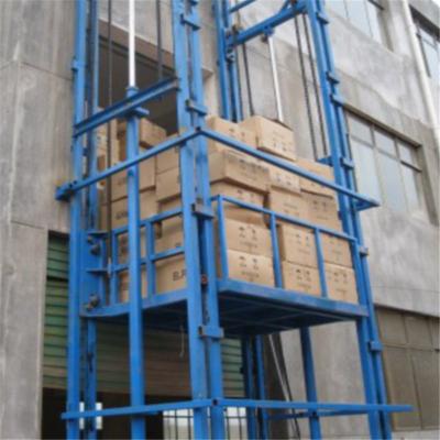 China Industrial heavy duty 2500kg 3000kg 4000kg heavy duty safety operation cargo trolley elevador de carga easy to climb for sale