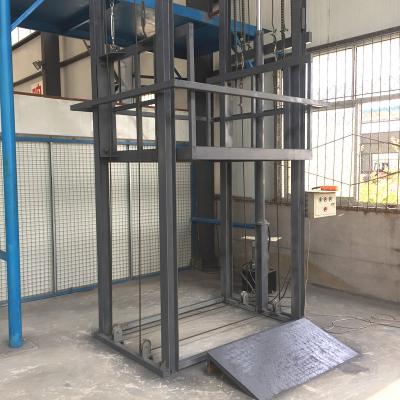 China Easy Operation Safety Convenience SJD3-8 Fixed Hydraulic Cargo Lift For 3t Warehouse Price for sale