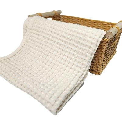 China PORTABLE Wholesales Baby Waffle Blanket Solid Color Cotton Waffle Throw High Quality Soft Luxury Blending Blankets for sale