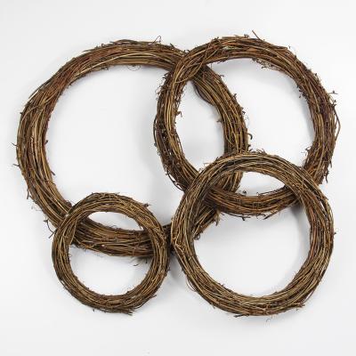 China Christmas Specifications Sell 10cm/15cm/20cm/25cm/30cm/35cm/40cm/45cm/50cm Any Sizes Nature Wood Wreath Handmade Christmas Rattan Wood Crafts for sale