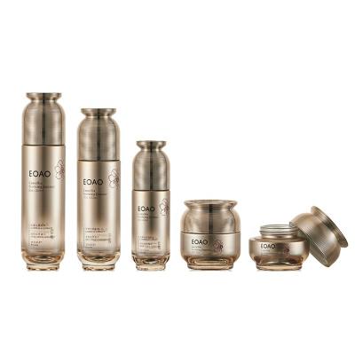 China Skin Care Set Cosmetic Round Glass Bottle High End Customization Multi Specificationg Set Cosmetic Glass Bottle for sale